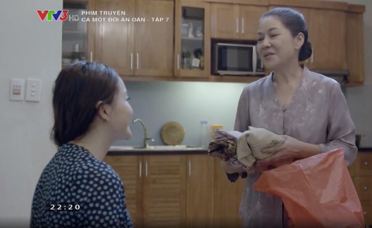 Kiên trì thả thính, cuối cùng Lan Phương đã thò được chân vào phòng của Hồng Đăng? Kiên trì thả thính, cuối cùng Lan Phương đã thò được chân vào phòng của Hồng Đăng?